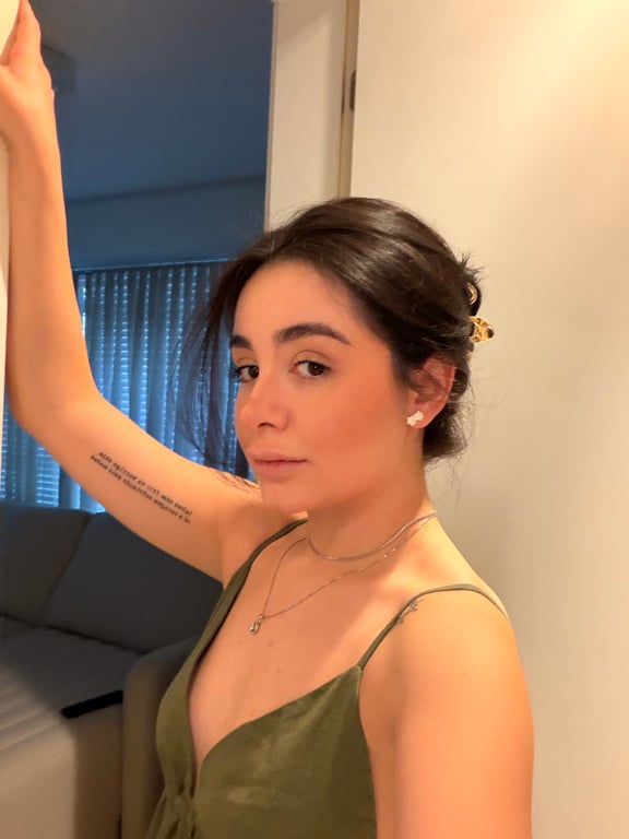 Ana Lotti / Terapeuta tântrica Massagem sensual Ana Lotti / Terapeuta tântrica Massagem sensual