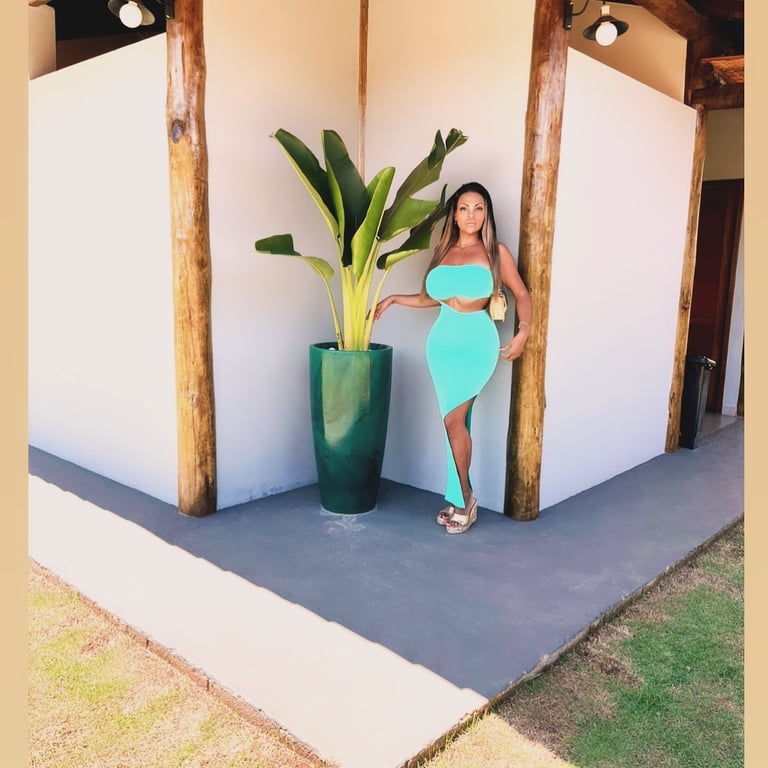 Shyane Massoterapeuta Massagem Tântrica e Relaxante Massagem nuru em