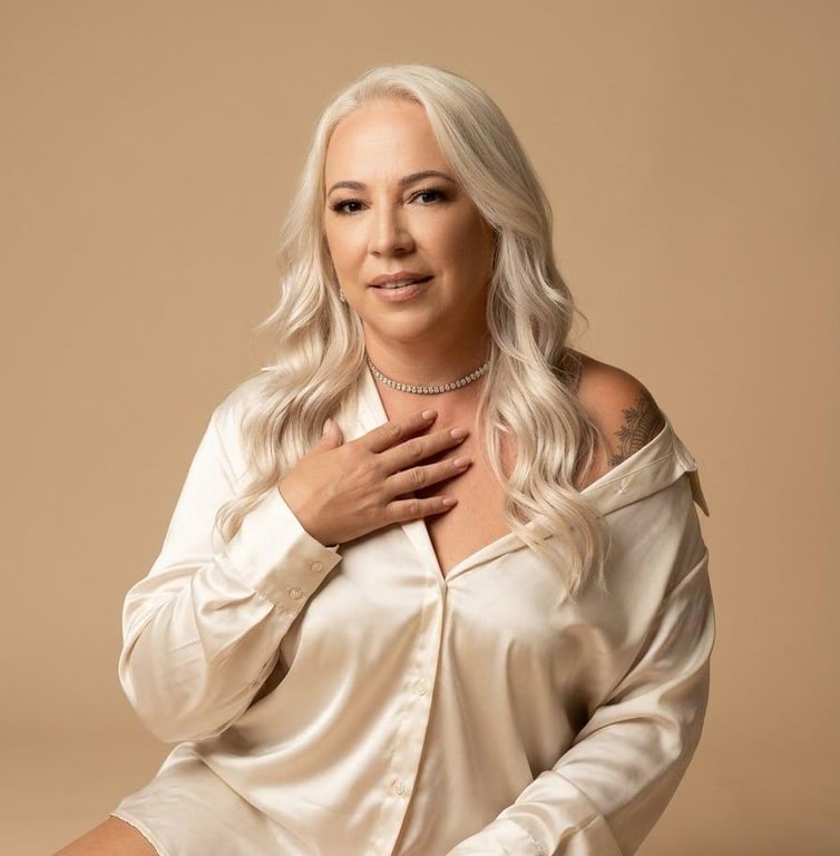 Regina terapeuta com +15 anos no mercado de bem estar