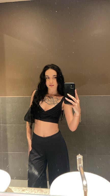 Lorenna/ Nuru, relaxante, Tântrica e vivência Massagem