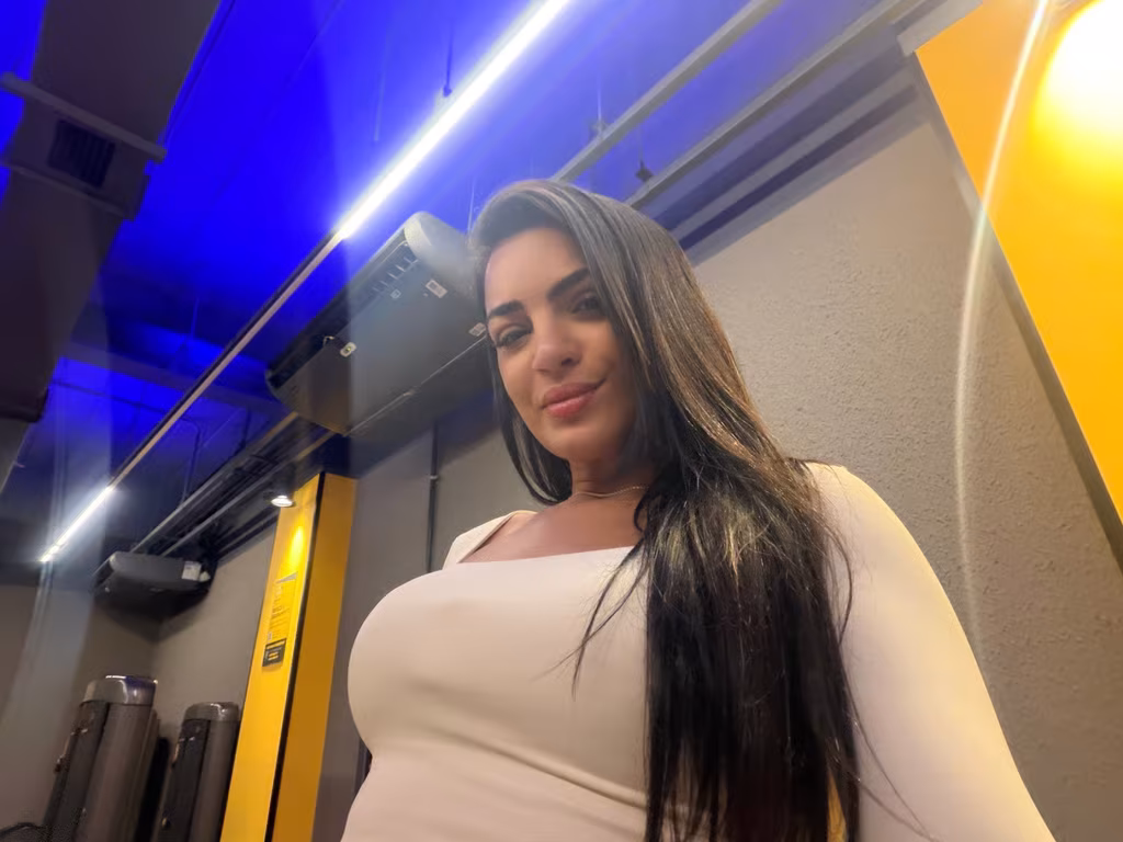 Ju Uma experiência sensorial única !! Massagem tântrica
