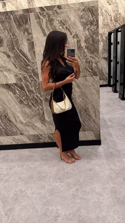 Liz | Seu corpo merece um atendimento premium! Massagista