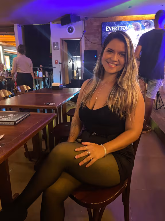 Kelly | Massagem Tantrica Massagem em