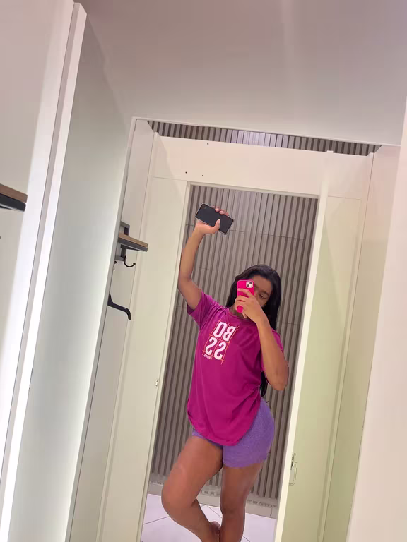 Sou Kerolayne, mulher trans e especialista em massagens mix. Massagem nuru