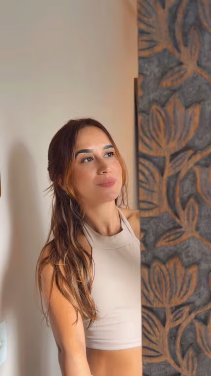 Renata - Massagem Relaxante, Tântrica e Supermix e Desportiva