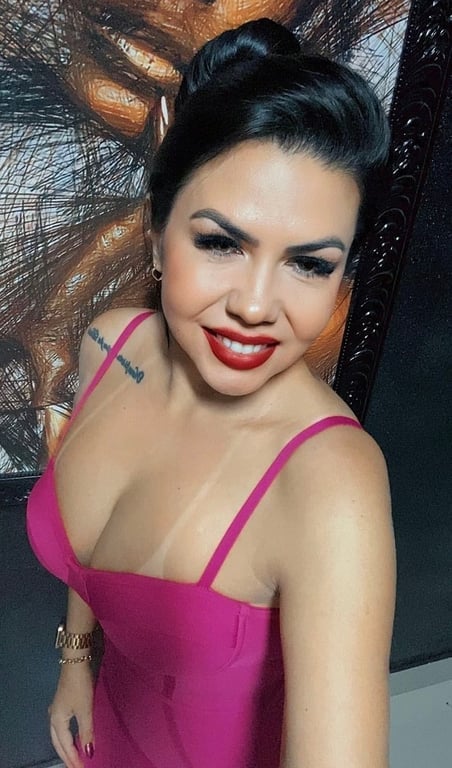 Vivia Massagem sensual Vivia Massagem sensual