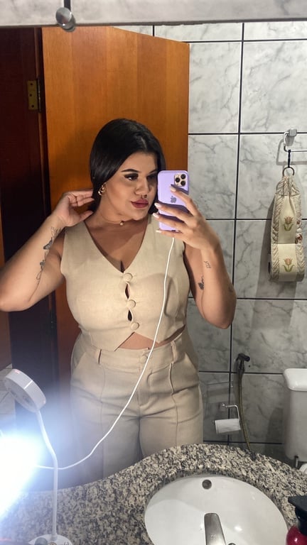 Gaby TOQUE QUE PROVOCA PRAZER QUE ENVOLVE Massagem nuru