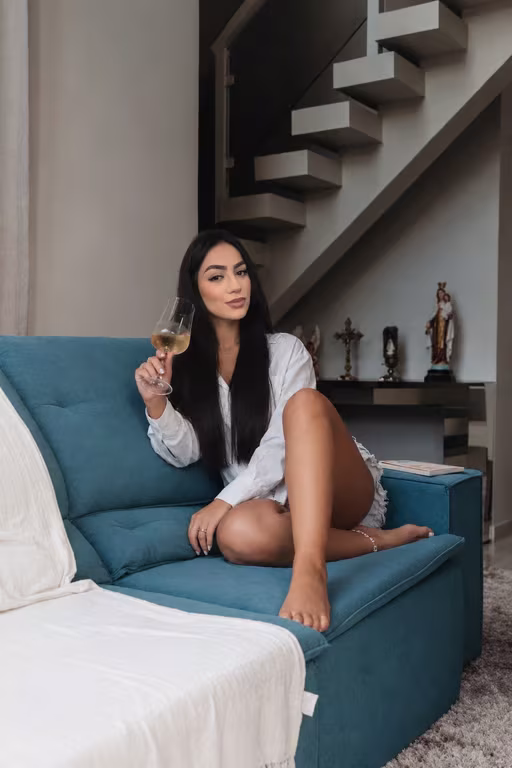 Terapeuta Clara Muito mais que massagem, uma experiência única!