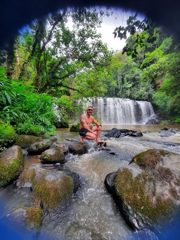 Rafael Massoterapeuta - relaxante, sensual e tântrica. Massagista em