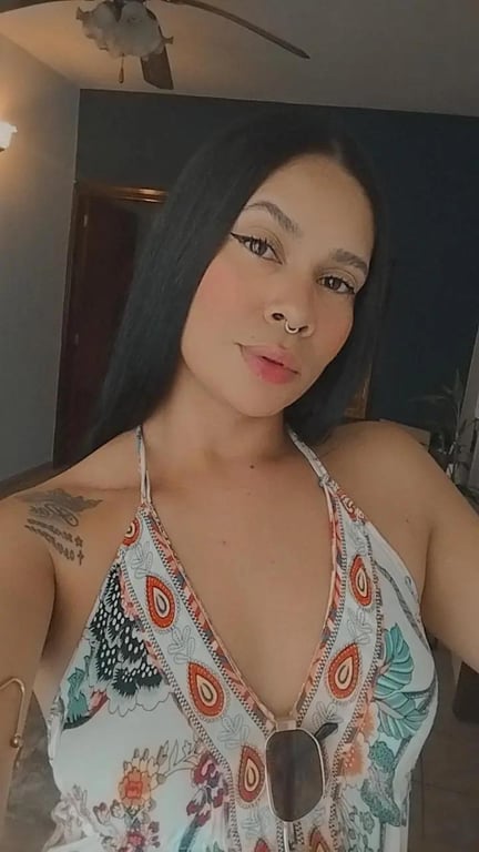 terapeuta Ana Caroline Especialista em massagem Nuru e Vivências Premium Ana Caroline Especialista em massagem Nuru e Vivências Premium