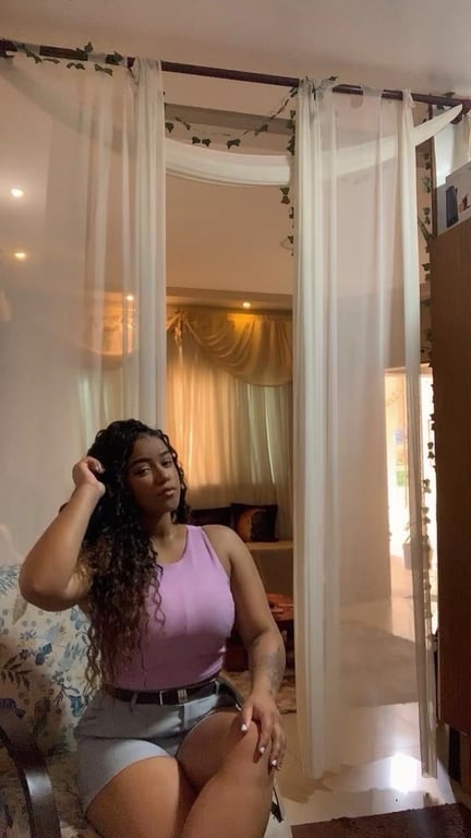 Massoterapeuta Flávia Silva Massagista em