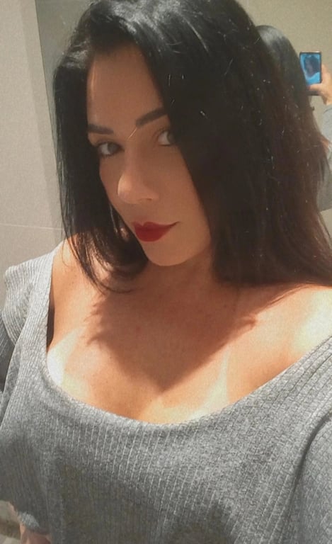 Simone Terapêuta & Massoterapeuta Santos SP Massagem Simone Terapêuta & Massoterapeuta Santos SP Massagem