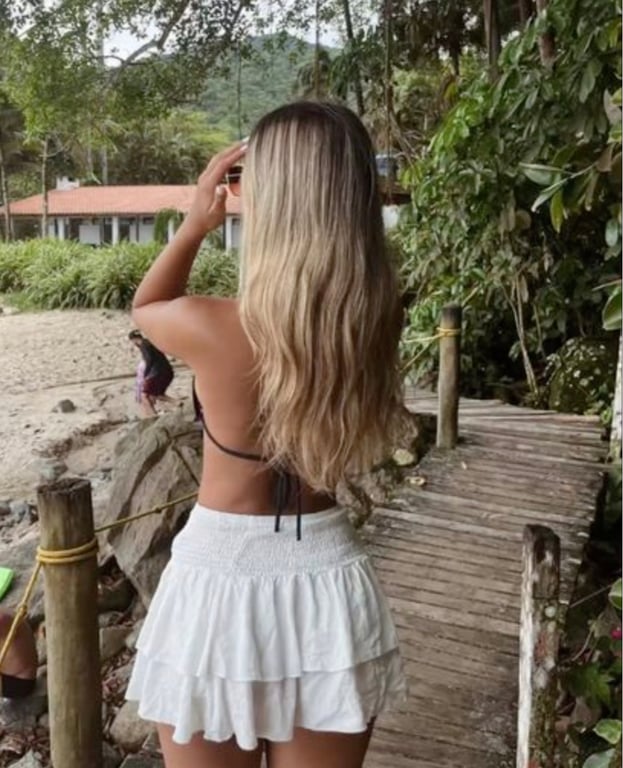 Júlia Massoterapeuta - Massagem Relaxante