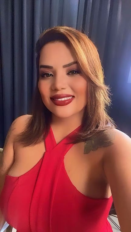 Sarah Narah - Tântrica, Especialista em Nuru, Shibari e Dominação