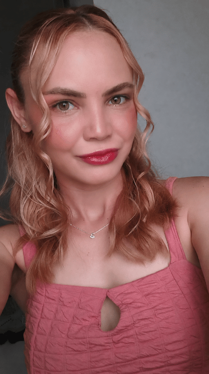 Bianca: Te ofereço o momento precioso que você merece !  Massagista em