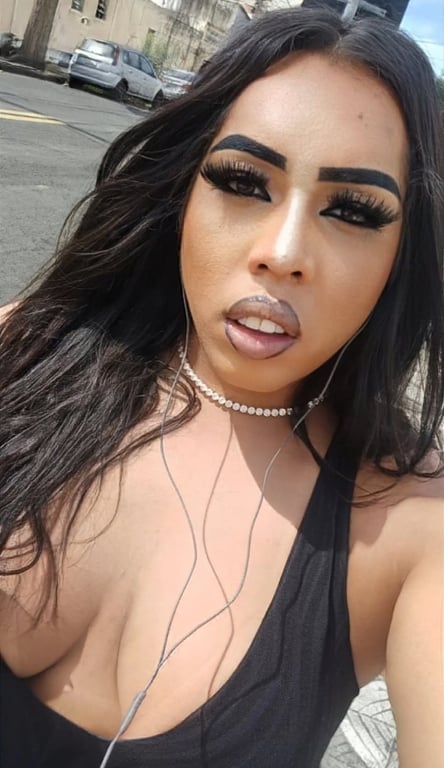 MASSAGISTA TRANSEX MASSOTERAPEUTA DIFERENCIADA 