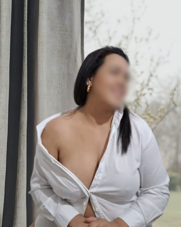 terapeuta Camille! Precisa relaxar ? Vem que eu te ajudo! Camille! Precisa relaxar ? Vem que eu te ajudo!