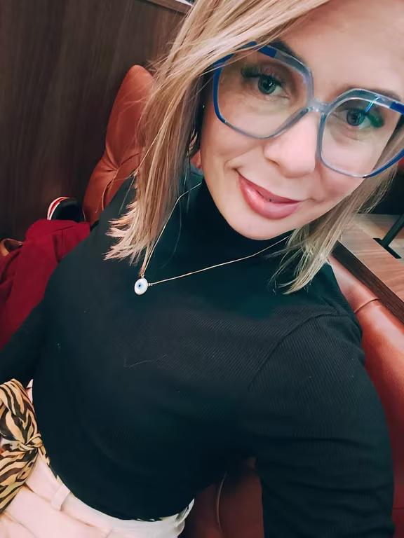 Geovana Massoterapeuta e Terapeuta ! CLIQUE E SAIBA