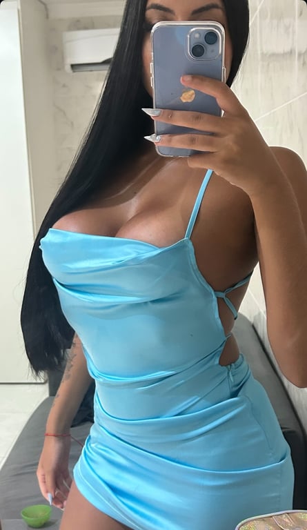 Bruna eu sou o toque perfeito ,entrega sem pressa,prazer com leveza Massagem sensual em
