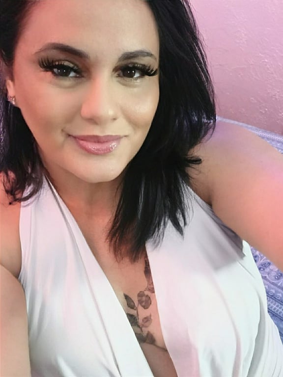 Carol Perez — Encontros que Acontecem na Alma e na Pele