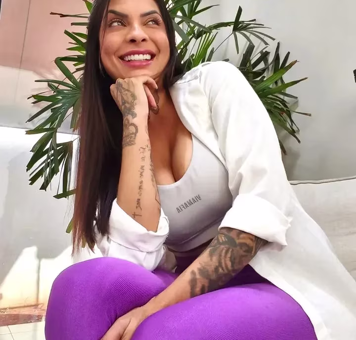 Nicole massagem envolvente e inesquecível Massagem tântrica em