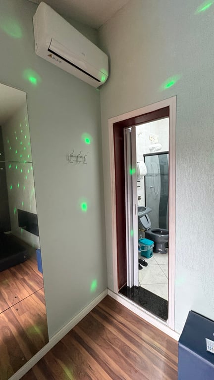DEEP THERAPY Salas 70,00/hora Massagem tântrica em DEEP THERAPY Salas 70,00/hora Massagem tântrica em
