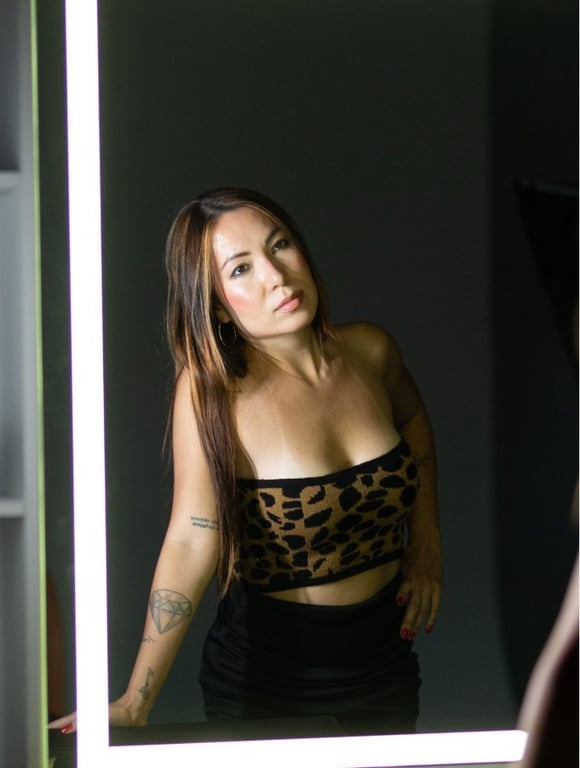 Lara - Massoterapeuta/Massagem Tântrica e Depilação