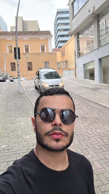 Massagista Boy relaxamento, cuidado e muito prazer