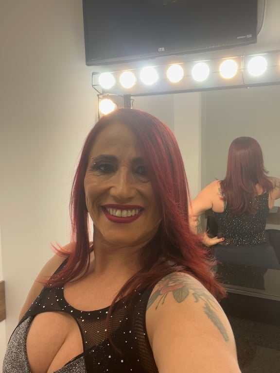 Kate Prem Pavitra / Massoterapia e outras técnicas/ semana de Promoção