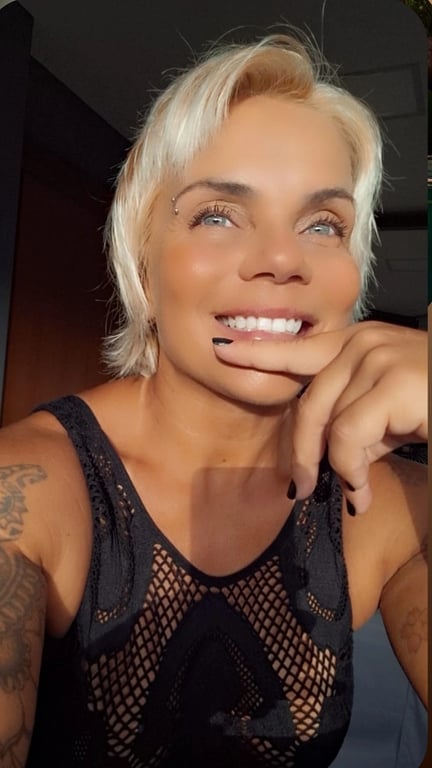 Shriya Valentina _Segredos&Essências de uma massagem