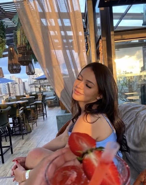 Laís Massagista Massagem Relaxante, Nuru, Sensual e Tàntrica Massagem em