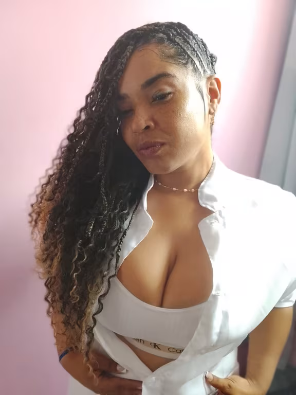 Kelly neves– Morena experiente atendimento sensual para te relaxar.