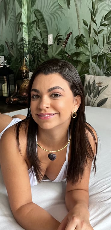 Lari Machado Massagem Tântrica e Nuru