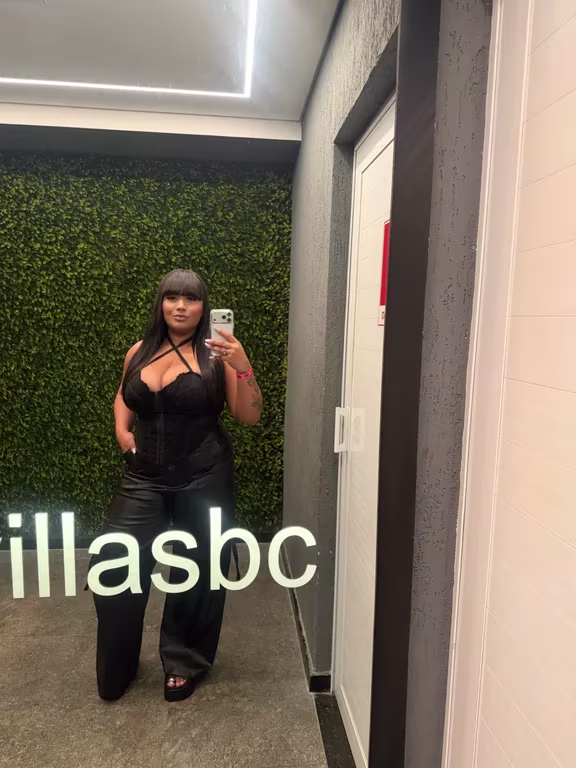 Terapeuta Lays | Local privativo Com/Garagem Massagista