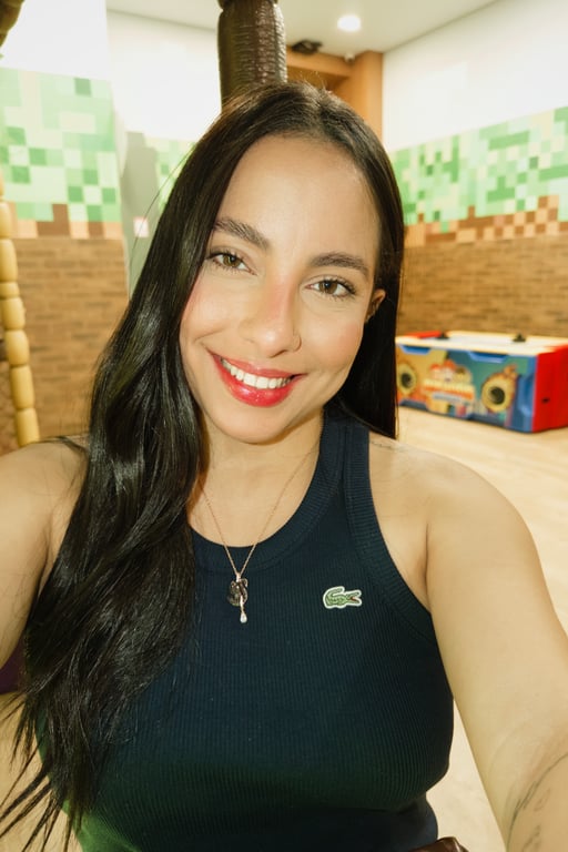 Massoterapeuta Isis Massagem sensual em