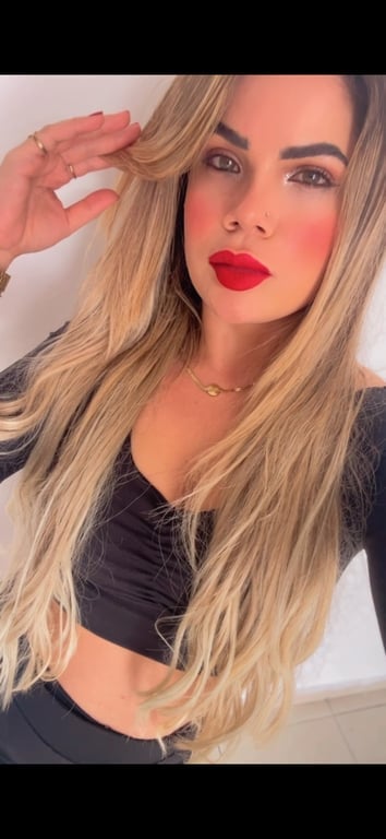 Massoterapeuta Malu carinhosa e atenciosa 