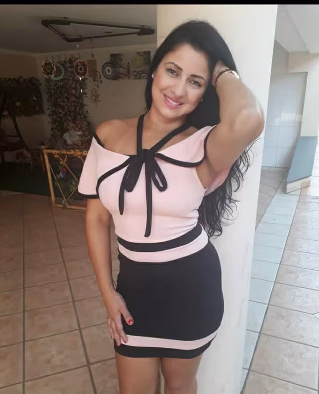 Priscila Terapeuta. Vim passar uns dias... Na cidade Massagem nuru