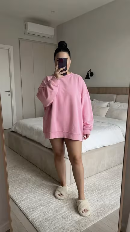 Massagista carinhosa e paciente para homens de bom gosto Massagem nuru em