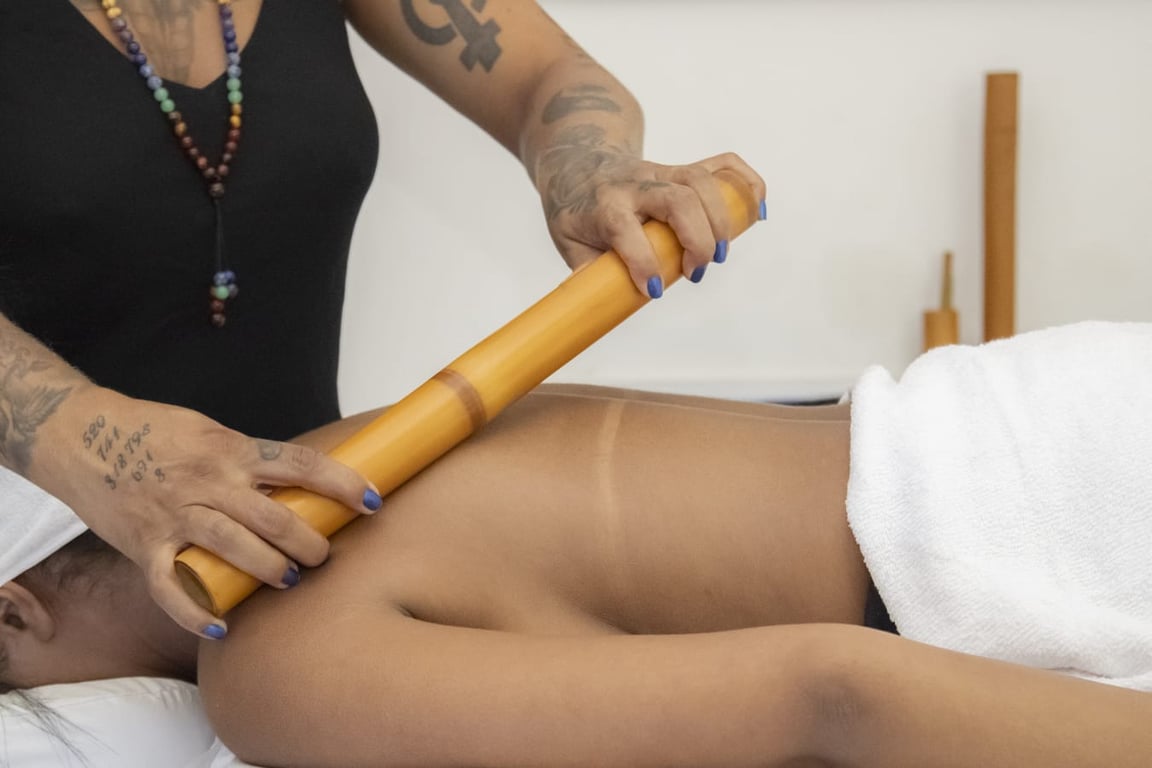 Suian Corradini | Terapeuta Corporal Massagem sensual em