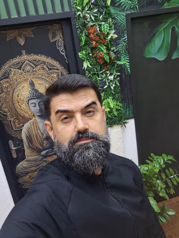 Ubirajara Leal Massoterapeuta Clinico Massagem sensual em