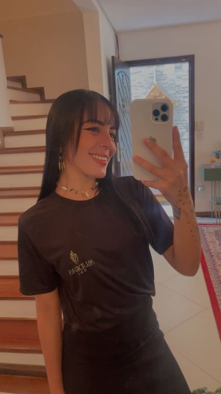 Isabella Silva Massagem sensual