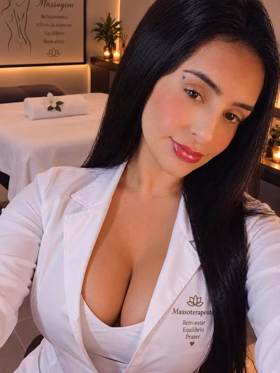 Sabrina massoterapeuta/ terapia / cuidado e carinho acima de tudo!