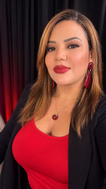 Sarah Narah Tântrica, Nuru, Dominação e Depilação masculina
