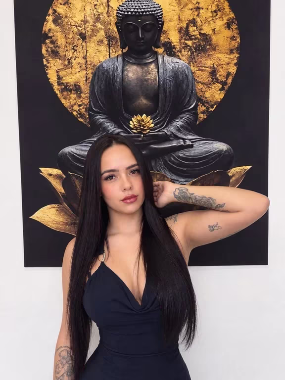 Nicole Massagista Massagem Sensual, Nuru e Tântrica Massagista em