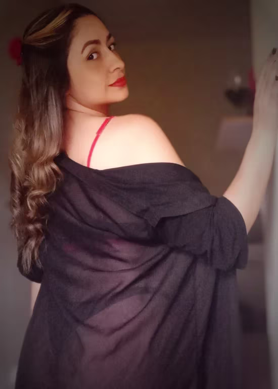 Sandra Moraes Experiência de prazer e relaxamento Massagem tântrica em