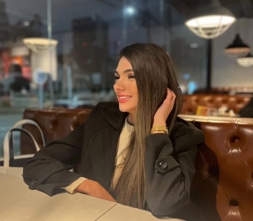 Prazer meu nome é bella Gauchinha proficional em massagem nuru 