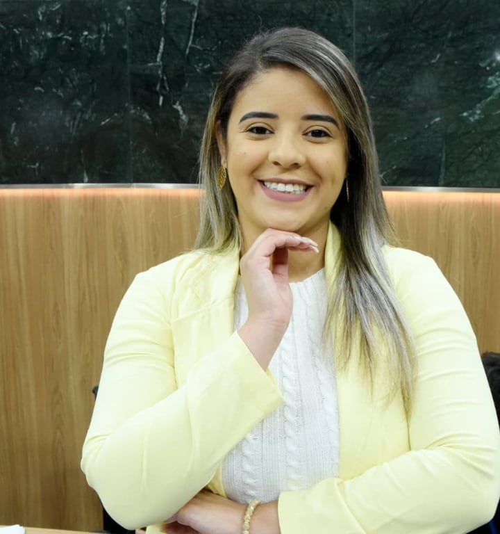 Talyane- Massagens Massagem tântrica em