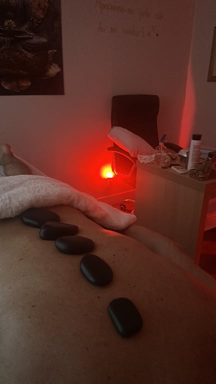 Terapeuta Ana Koerich | Cuidado, Equilíbrio e Alívio das Dores Massagem sensual