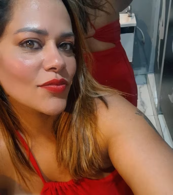 Vivi | Terapeuta Tântrica Sensual Massagem