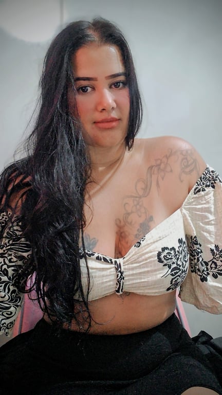 Elisângela massoterapeuta - Massagem Relaxante e Tântrica